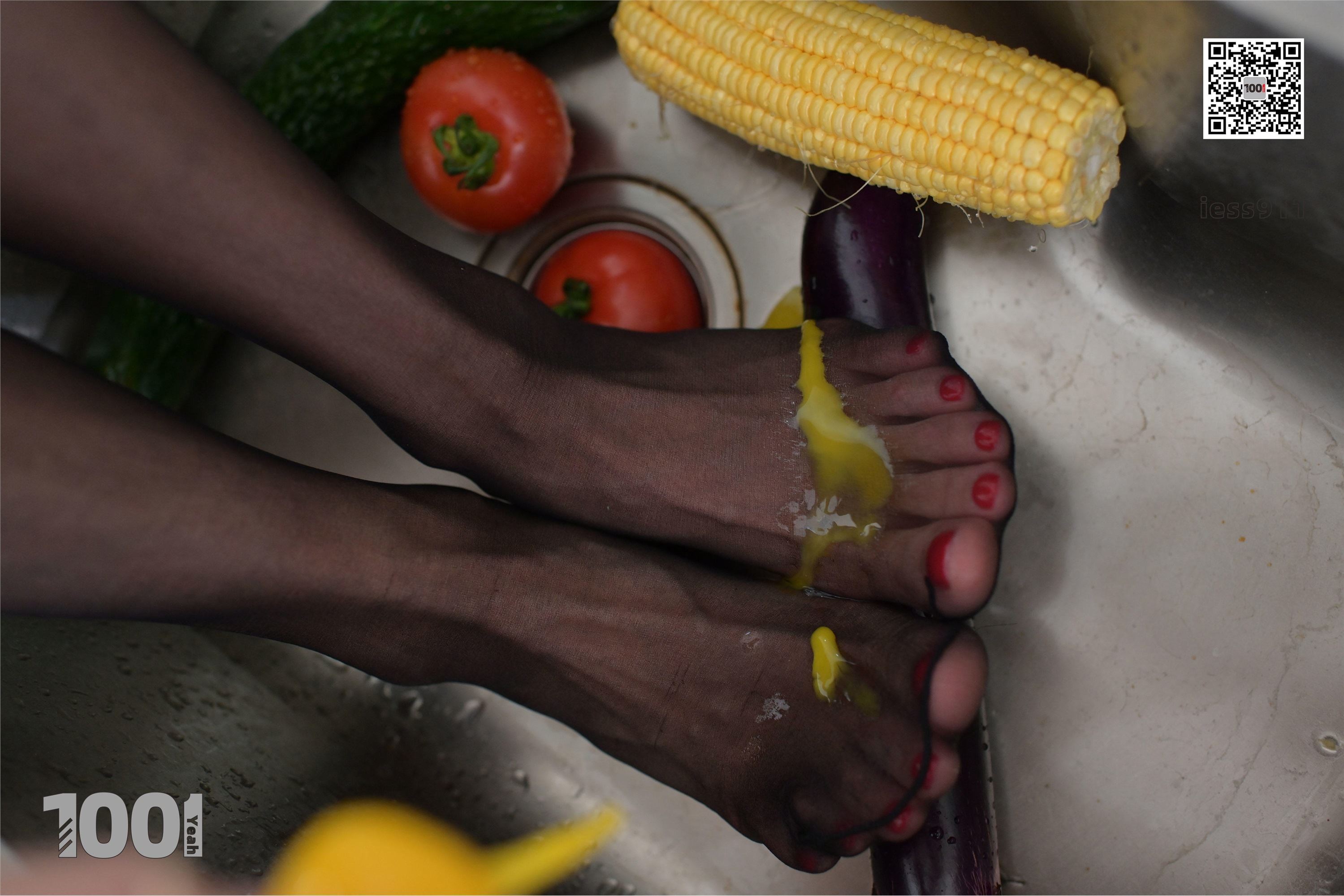 IESS异思趣向  一千零一夜 模特：Lucy《厨房里的妻子2》